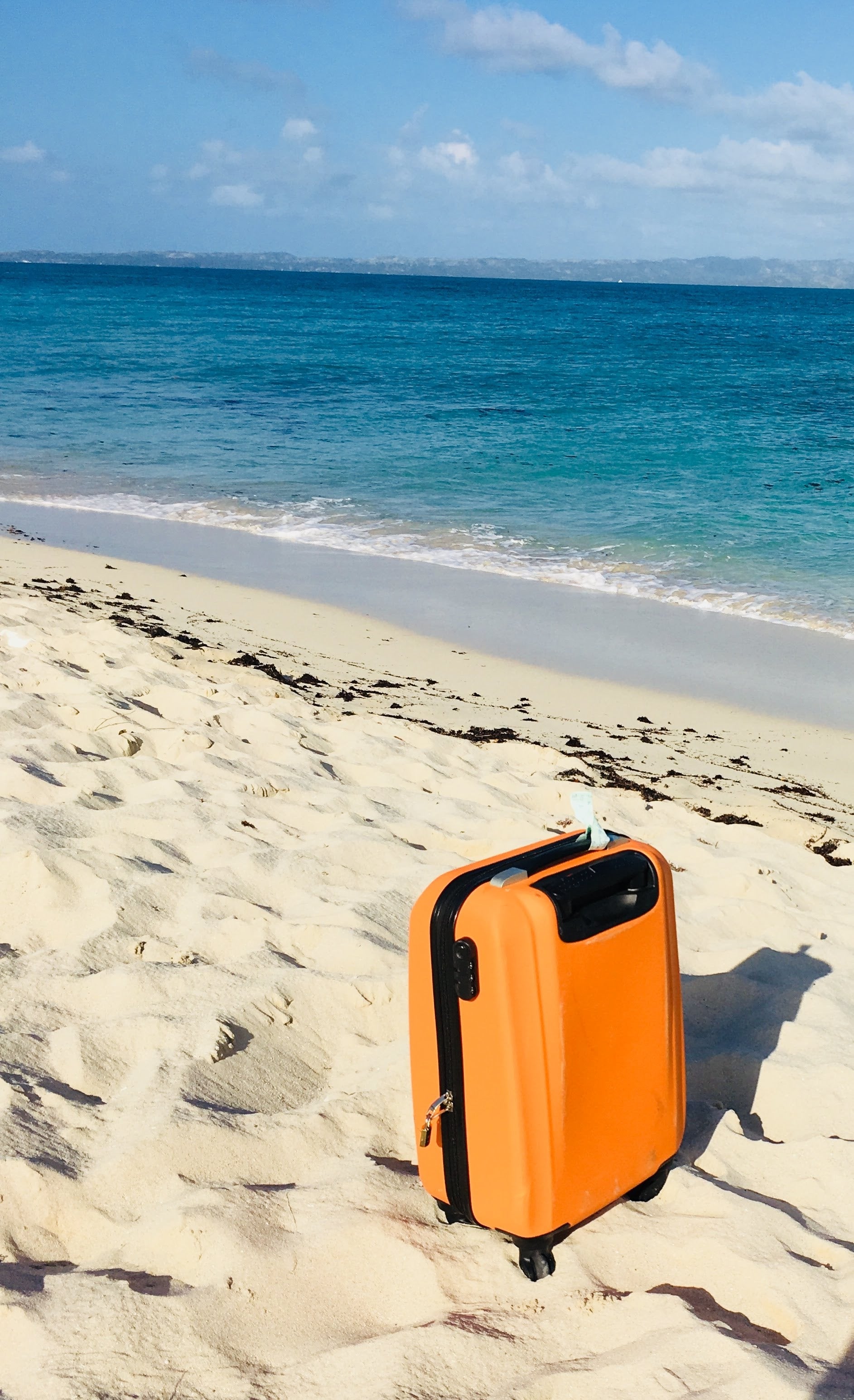 Master the Art of Beach Vacation Packing: A 6-Tip Guide to Effortless Relaxation